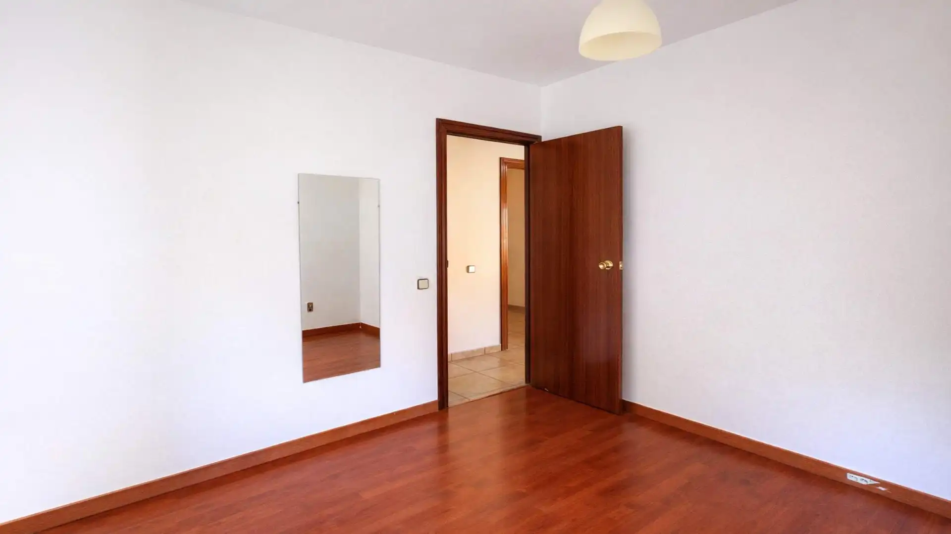 Schlafzimmer von Wohnung zum Verkauf in L'Hospitalet de Llobregat mit Alarm