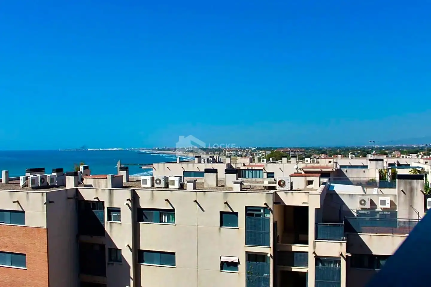 Vista exterior de Apartamento de alquiler en Benicasim / Benicàssim con Terraza, Piscina y Piscina comunitaria