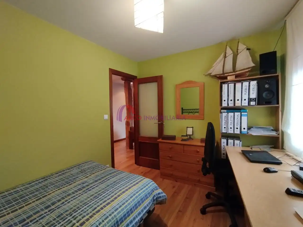 Dormitori de Pis en venda en Burgos amb Calefacció i Parquet