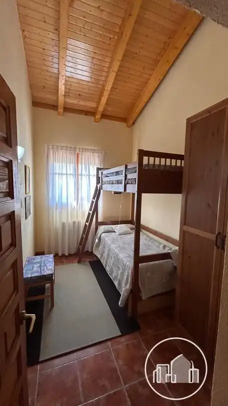 Bedroom of Houses for sale in Valle de Losa  with Heating and Furnished