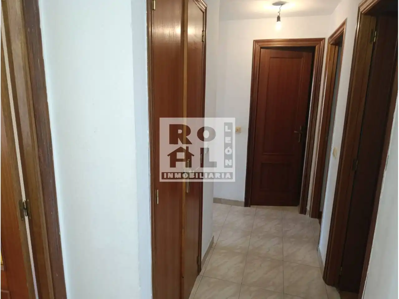 Piso en venta en León Capital  con Calefacción, Terraza y Trastero
