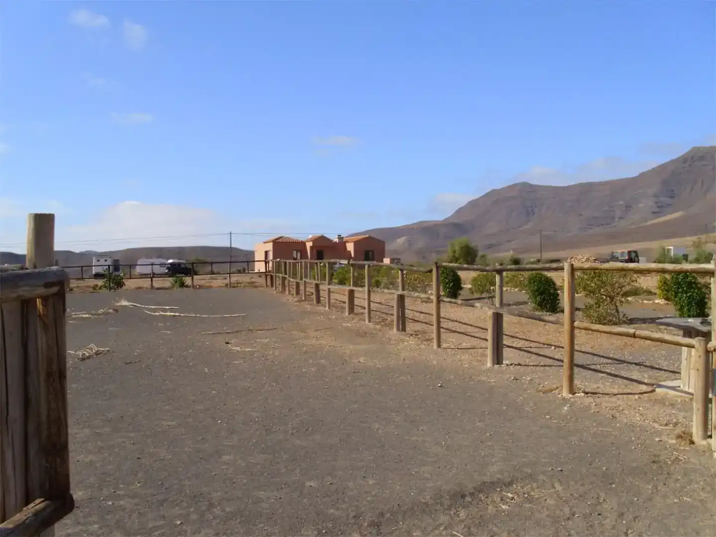 Vista exterior de Finca rústica en venta en Tuineje con Jardín privado, Parquet y Amueblado