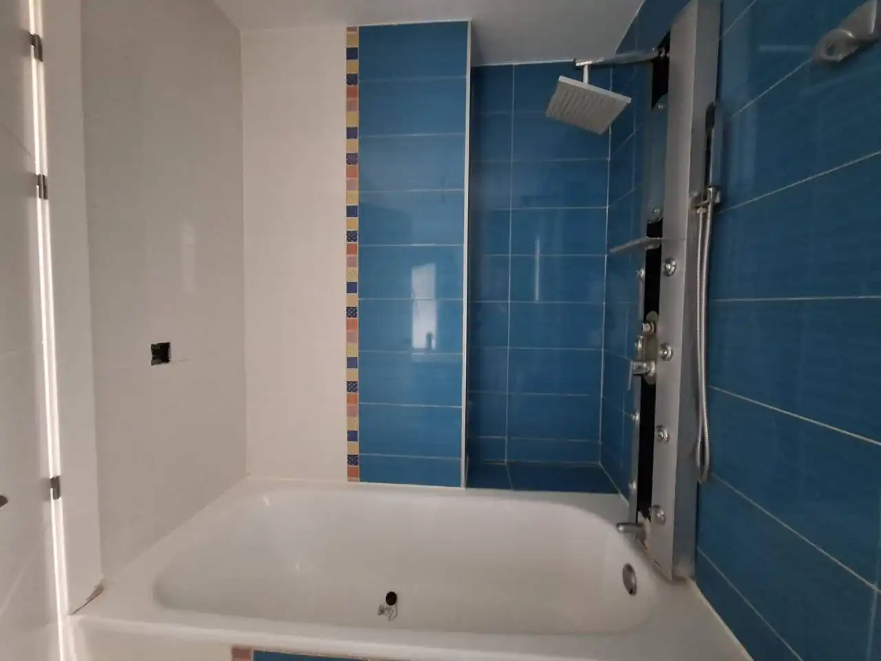 Bathroom of Attic for sale in Terrassa  with Parquet flooring