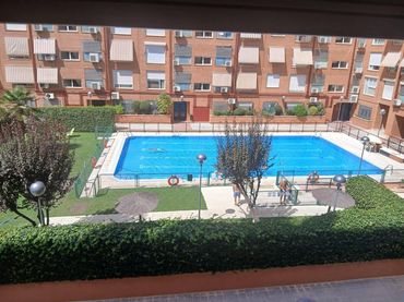Pis amb piscina en venda a Calle de Játiva