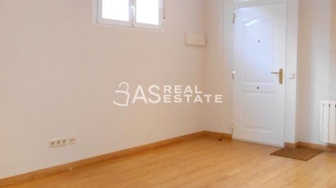 Photo 2 of Flat for sale in Calle Sierra de Cazalla, Numancia,  Madrid Capital