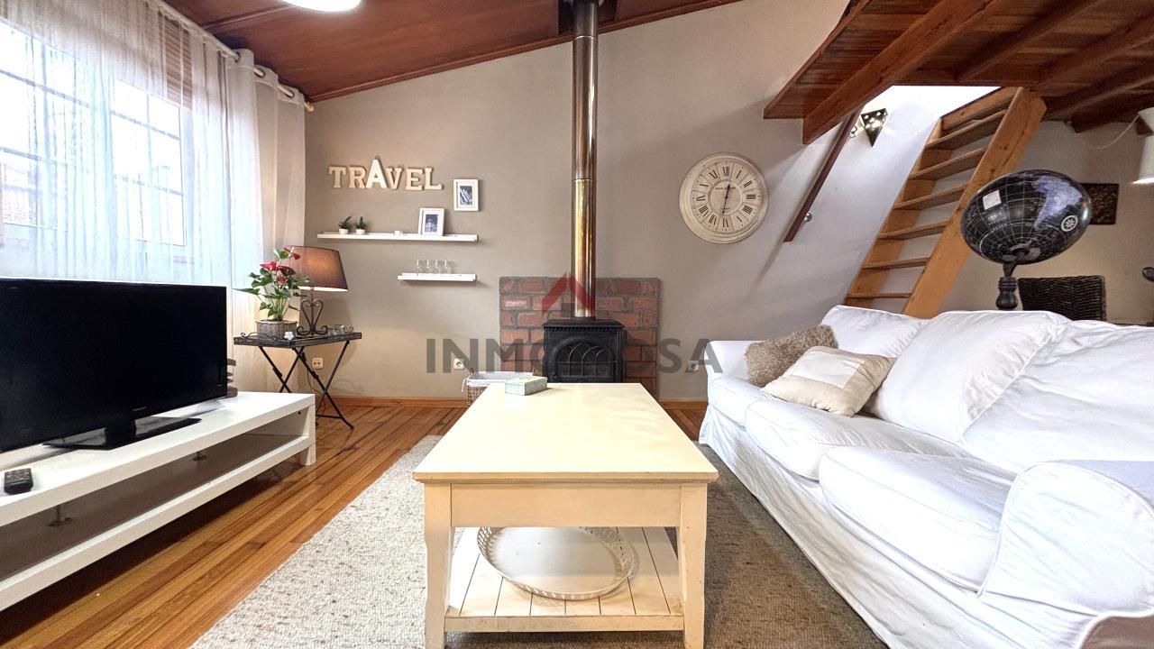 Living room of Attic to rent in Ferrol  with Heating and Furnished