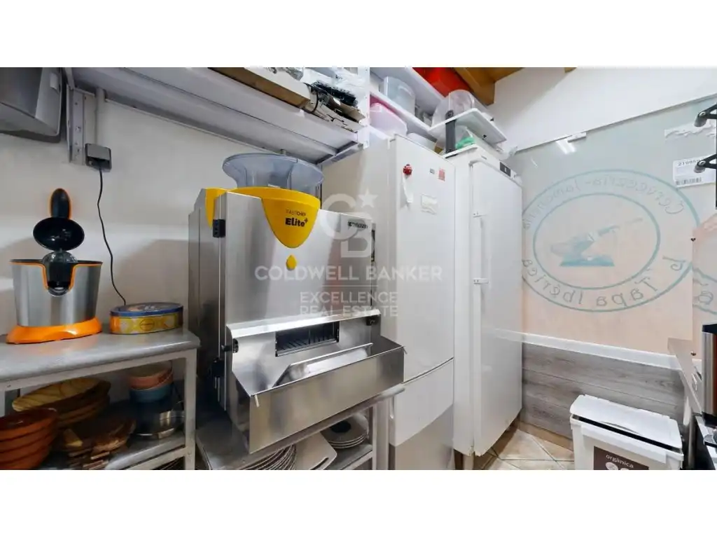 Cocina de Local en venta en Oliva