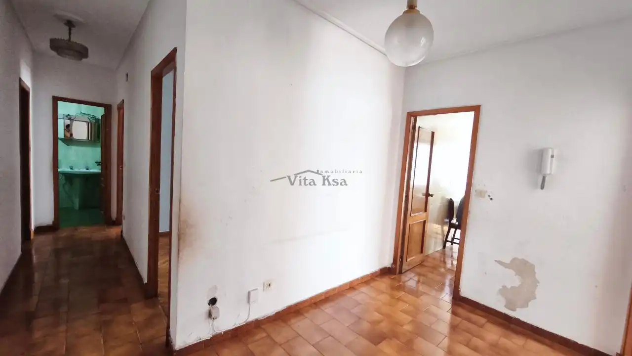 Living room of Flat for sale in Ourense Capital   with Heating, Parquet flooring and Storage room