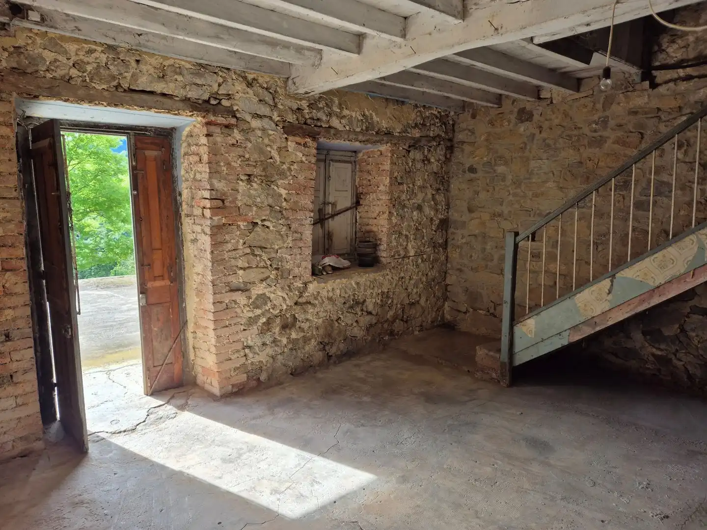 Houses for sale in Nava  with Storage room and Swimming Pool