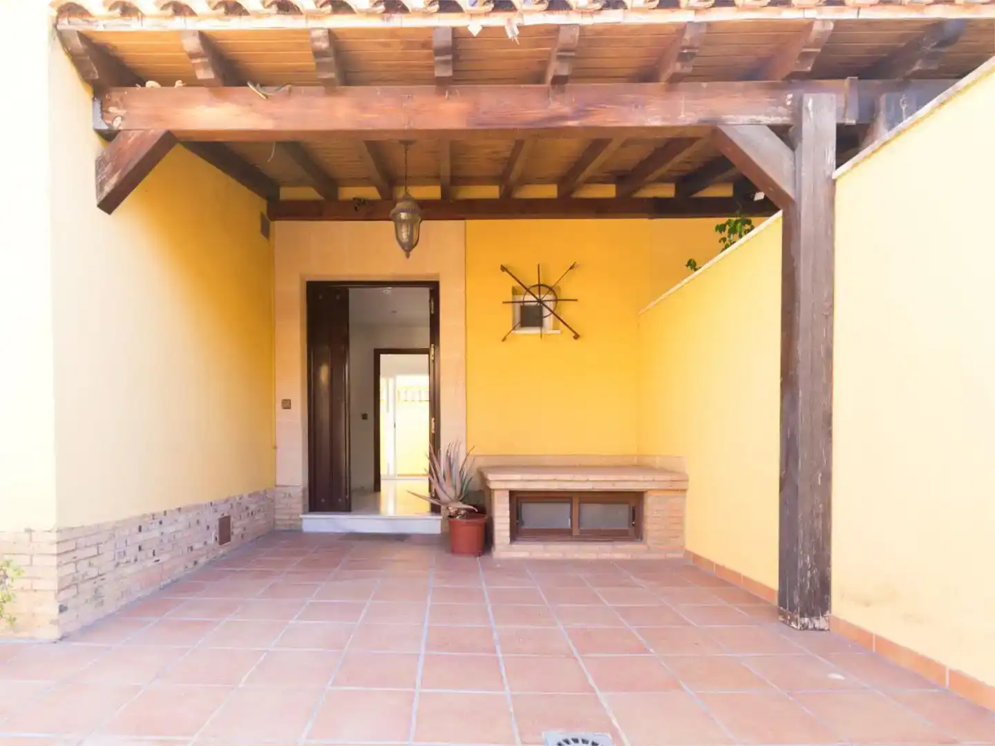 Detached homes for rent in Rota  with Air Conditioner, Private garden and Storage room
