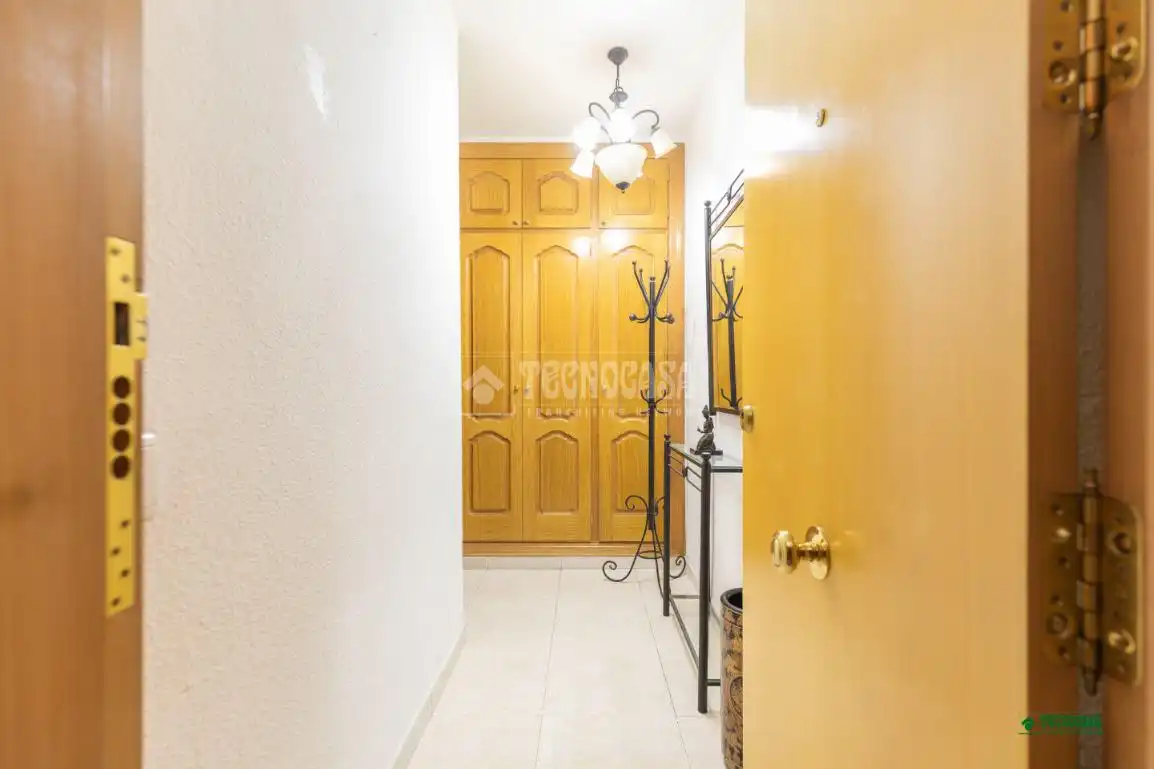 Piso en venta en Almería con Trastero