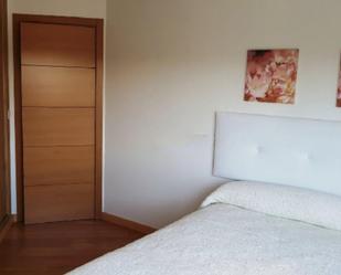 Bedroom of Apartment to share in  Sevilla Capital  with Air Conditioner, Heating and Furnished