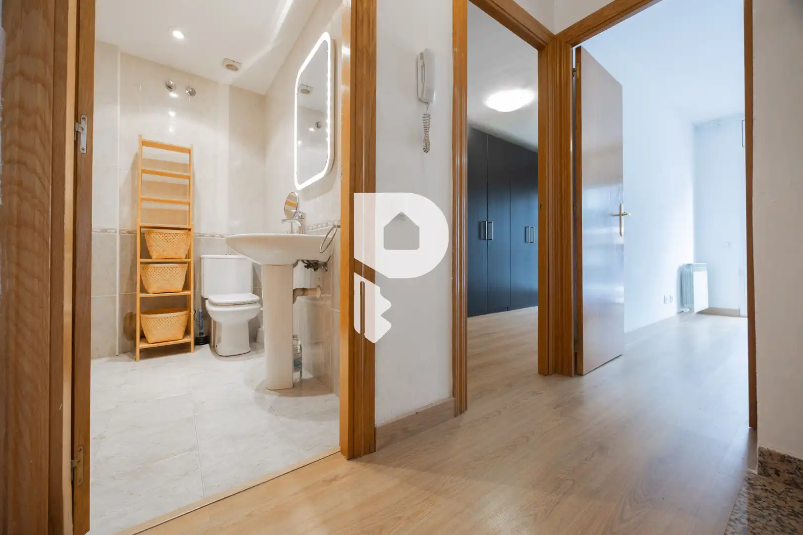 Baño de Piso en venta en Vallirana con Aire acondicionado, Calefacción y Parquet