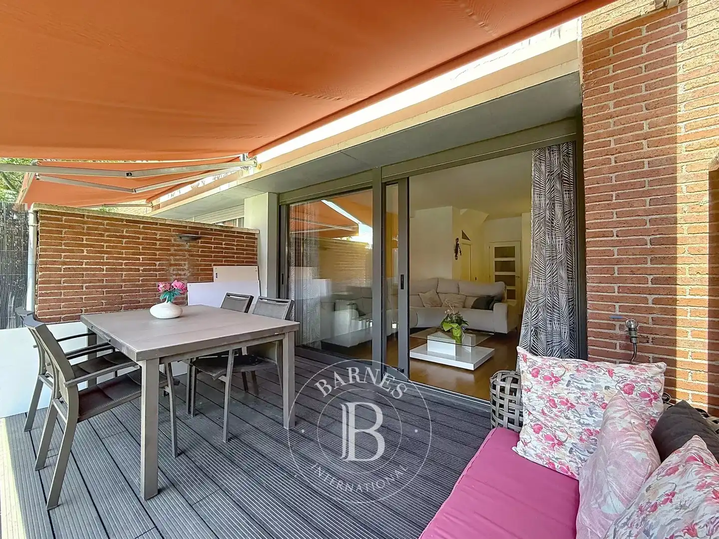 Terrasse von Einfamilien-Reihenhaus zum Verkauf in Calella mit Klimaanlage, Heizung und Terrasse