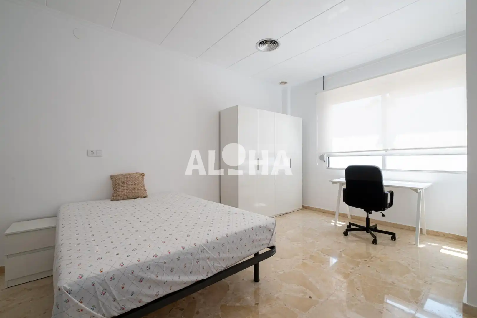 Habitación de Apartamento de alquiler en Valencia