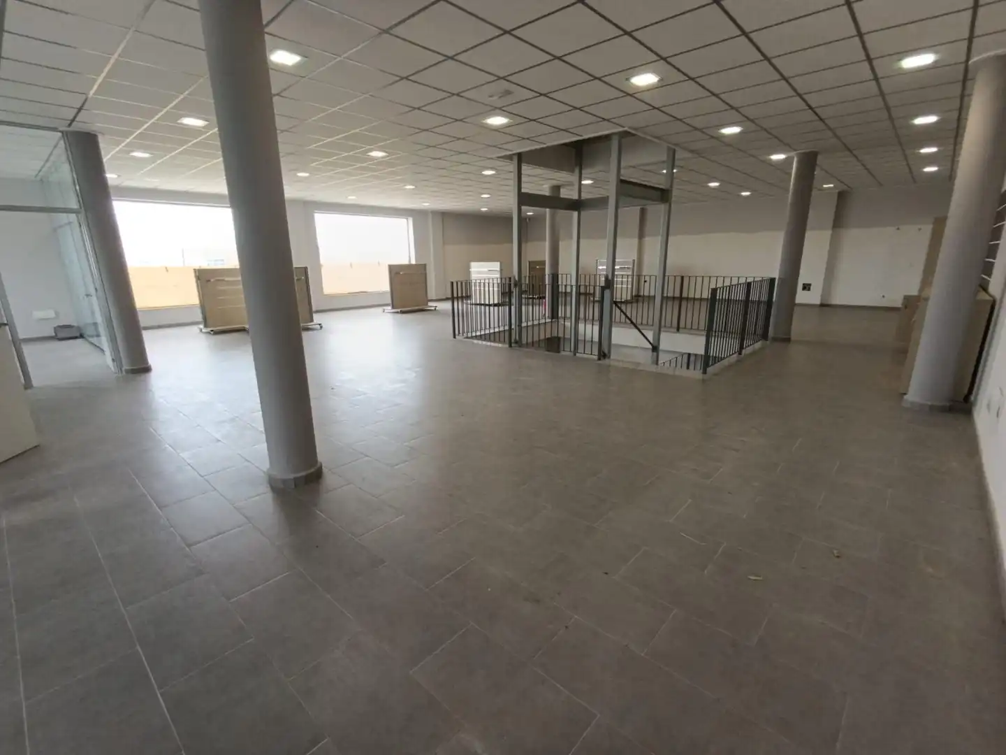Industrial building for sale in Calle Peral 10, imagen 8