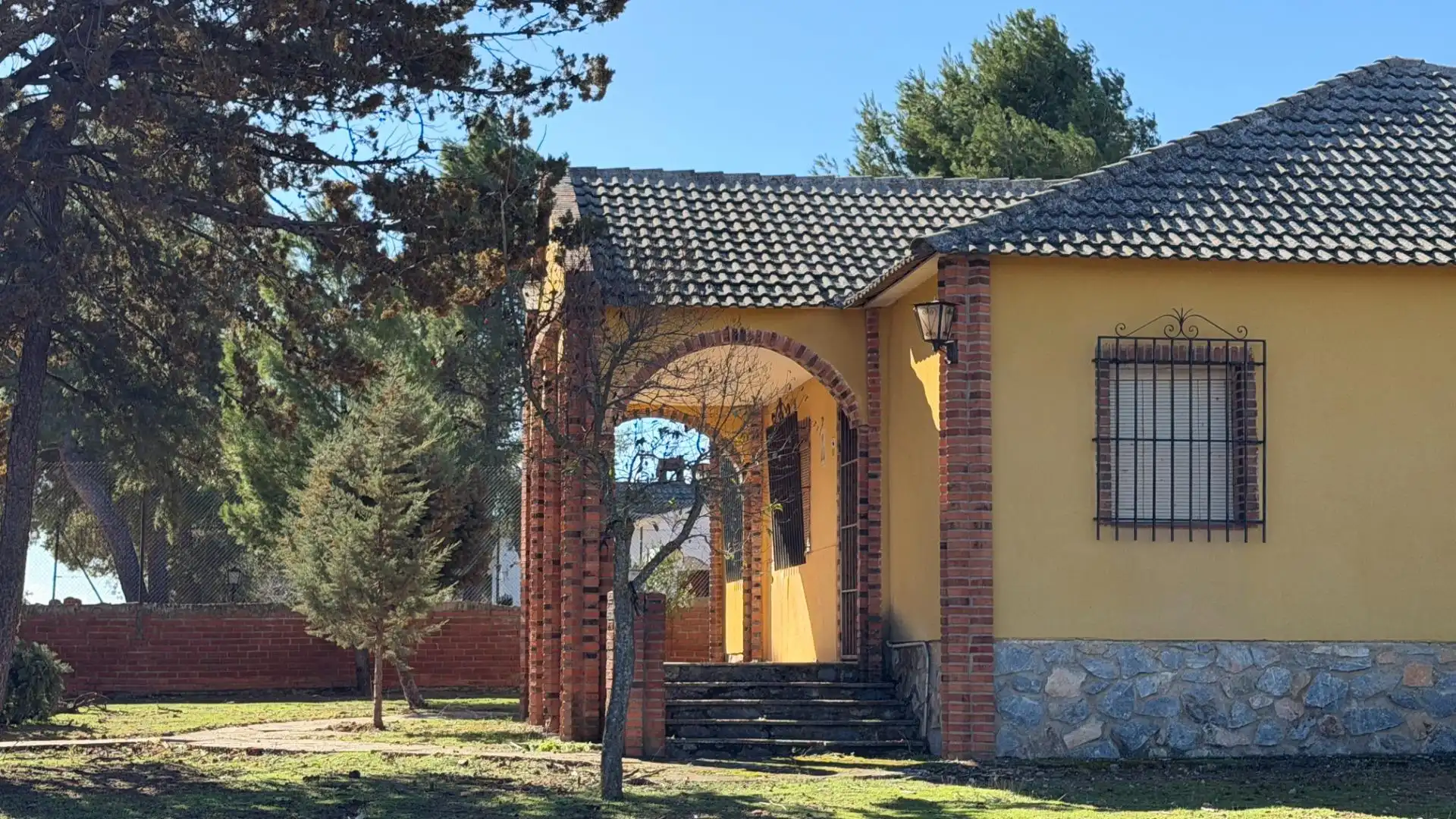 Detached house with garden for sale in Villafranca de los Caballeros, imagen 35