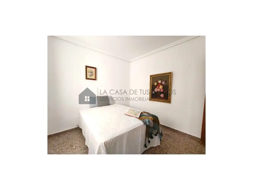 Bedroom of Flat for sale in Sax