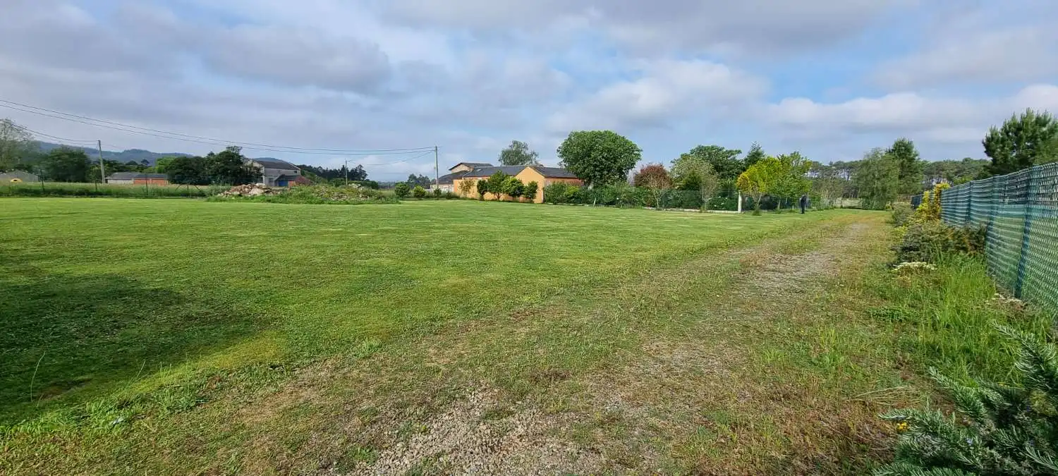 Residencial en venda a N/A, Castropol