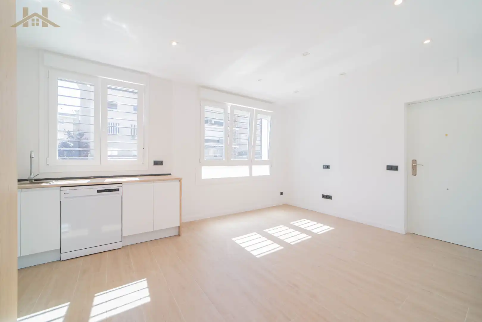 Living room of Flat for sale in Majadahonda  with Heating, Oven and Washing machine