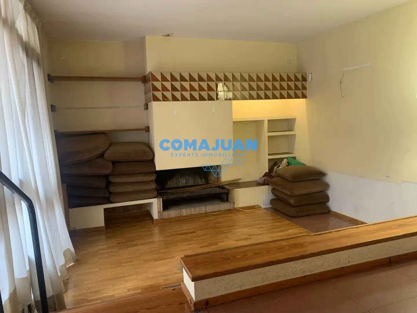 Country house zum Verkauf in Mataró mit Klimaanlage, Heizung und Terrasse