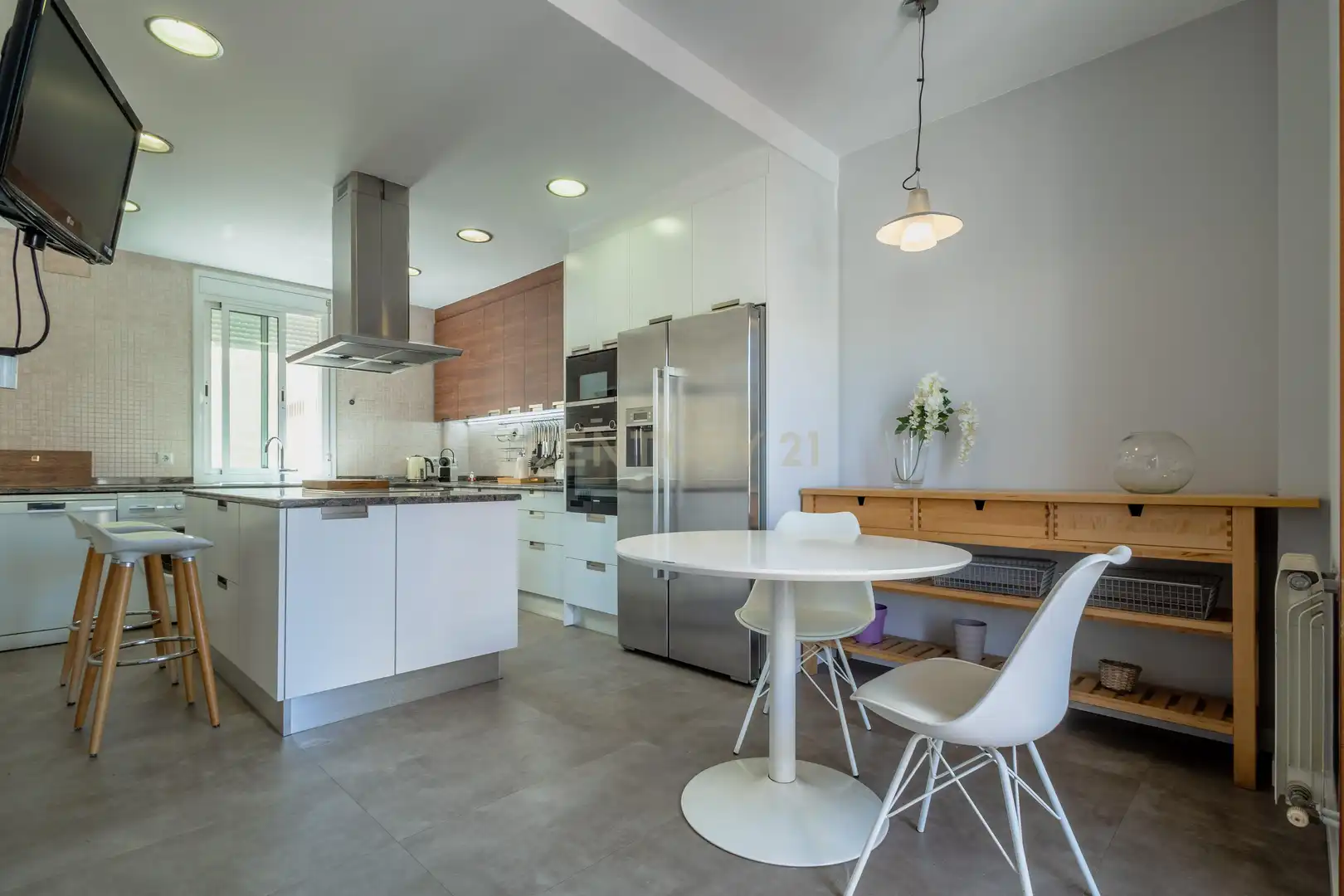 Küche von Wohnungen zum Verkauf in L'Hospitalet de Llobregat mit Balkon