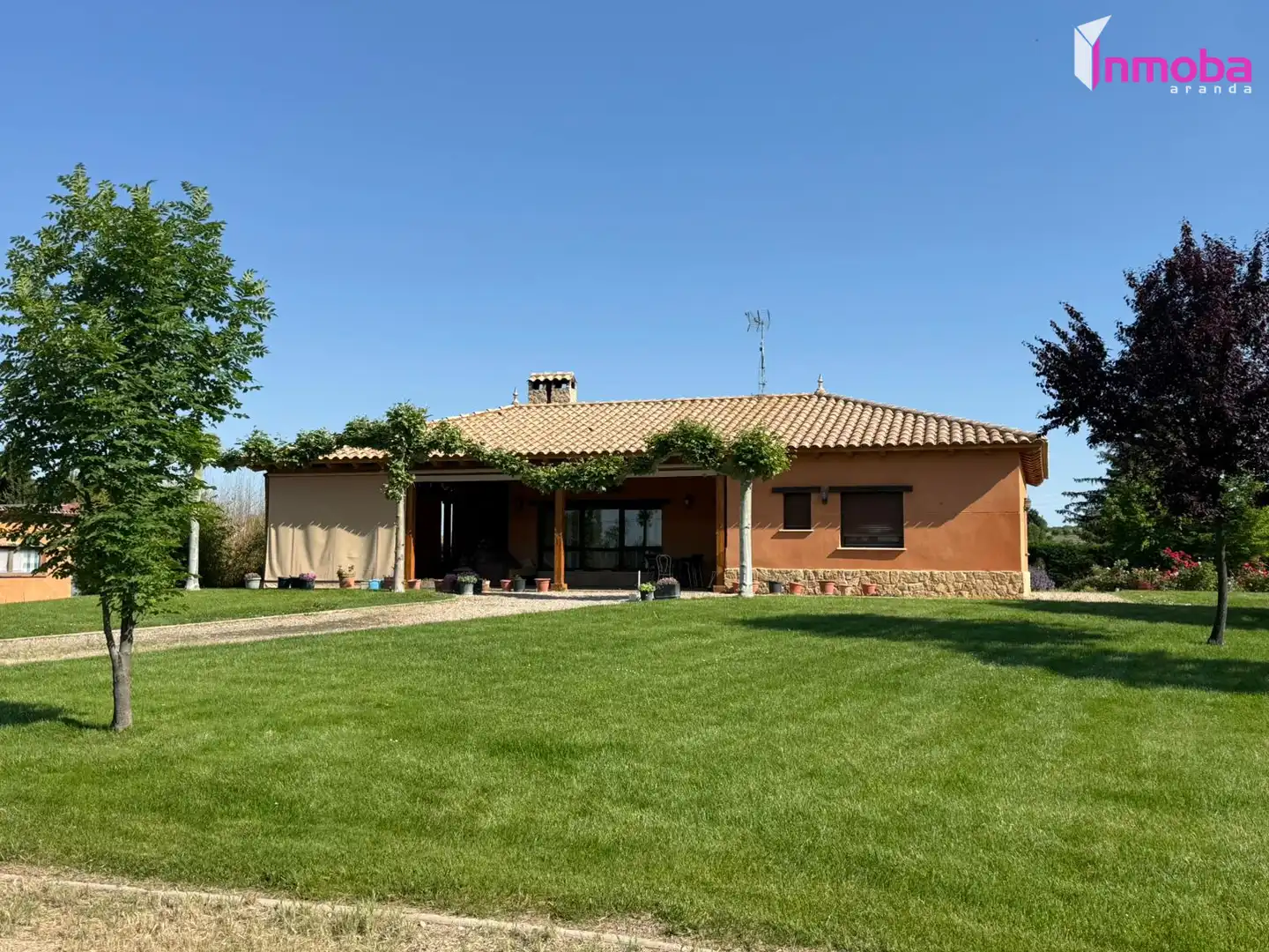 Jardín de Casa o chalet en venta en Aranda de Duero con Calefacción, Jardín privado y Terraza