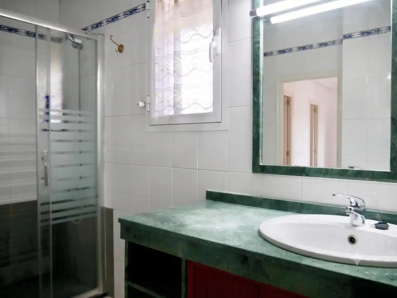 Bathroom of Detached homes for sale in Bollullos de la Mitación  with Air Conditioner, Private garden and Terrace