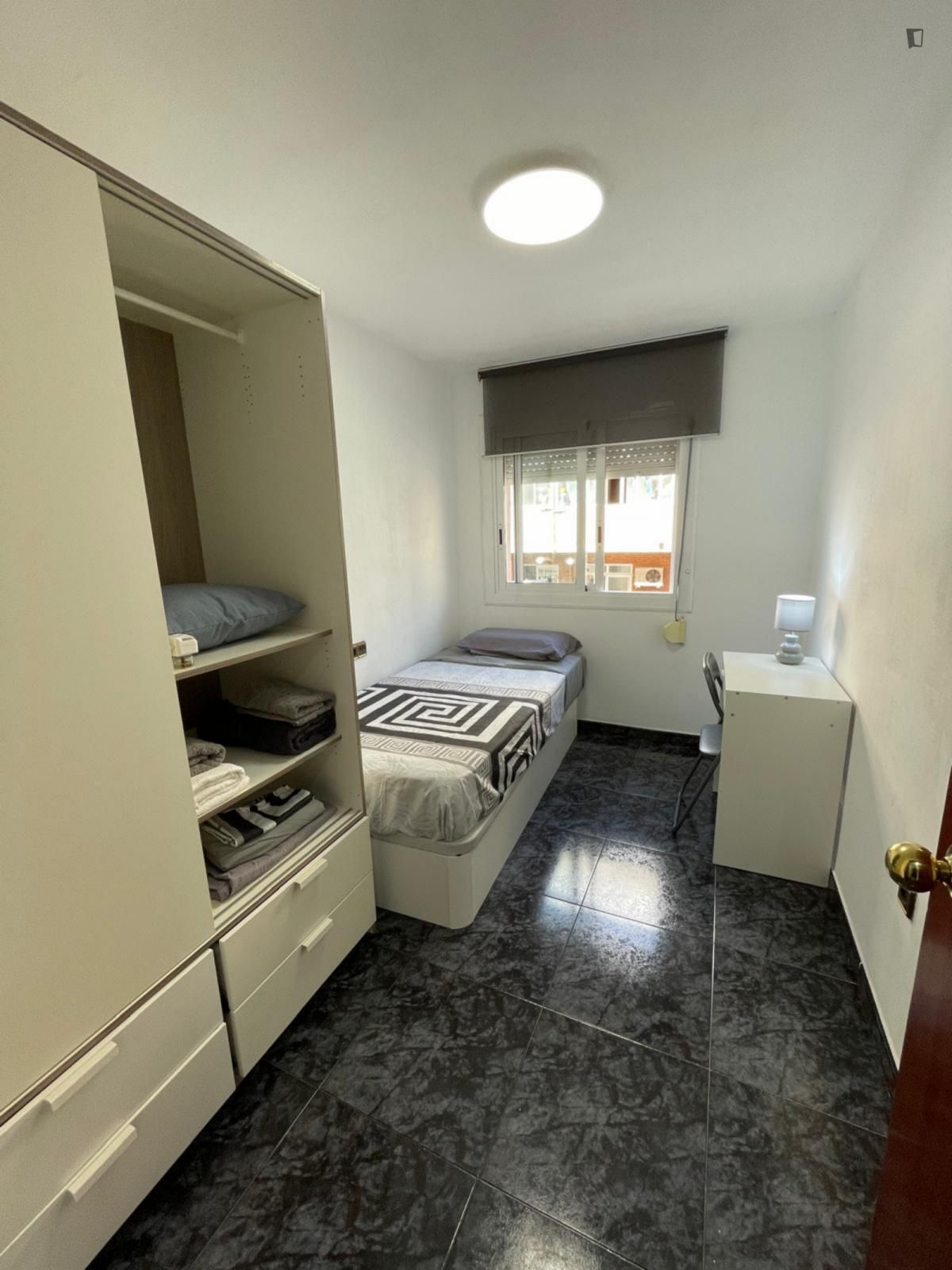 Apartment to share in Can Serra
