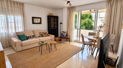Foto 2 de Apartamento de alquiler en Jesus Santos Rein, Puerto Deportivo, Fuengirola