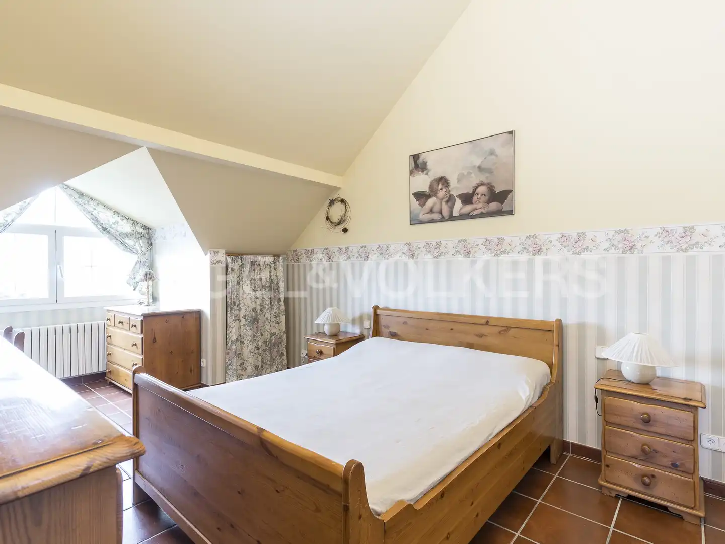 Dormitori de Casa o xalet en venda en Sant Just Desvern amb Aire condicionat, Calefacció i Jardí privat