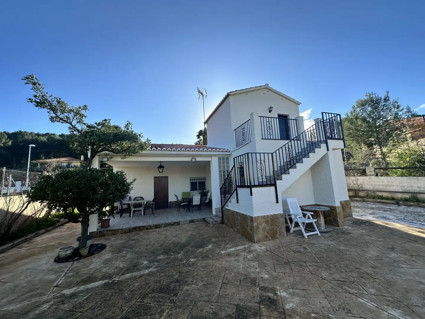 Vista exterior de Casa o xalet en venda en Algar de Palància amb Aire condicionat, Calefacció i Jardí privat