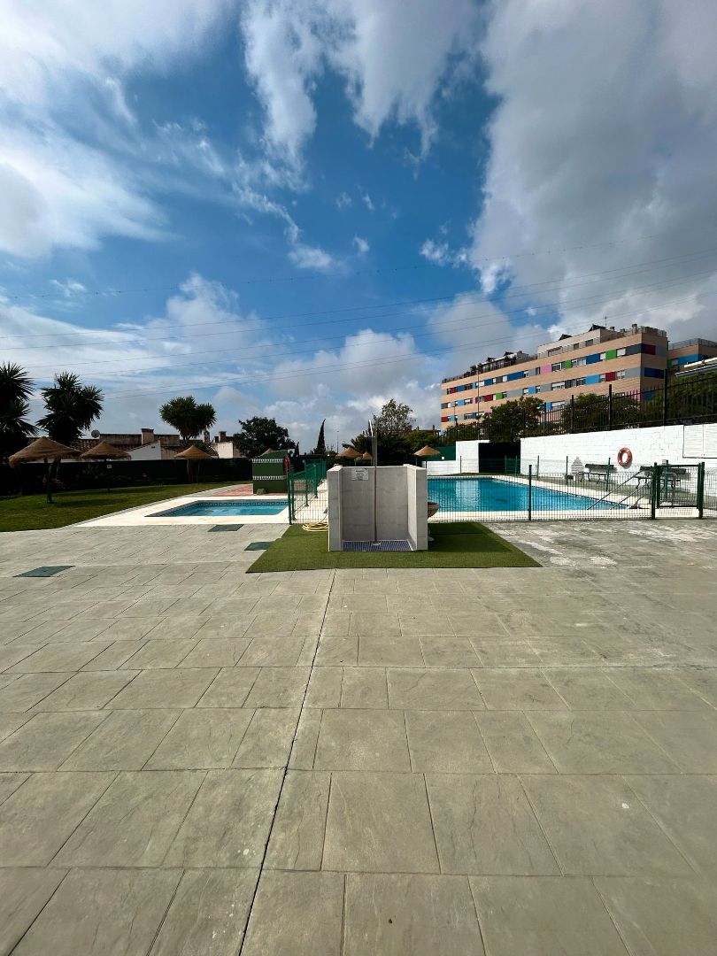Swimming pool of Single-family semi-detached for sale in Málaga Capital  with Air Conditioner, Heating and Private garden