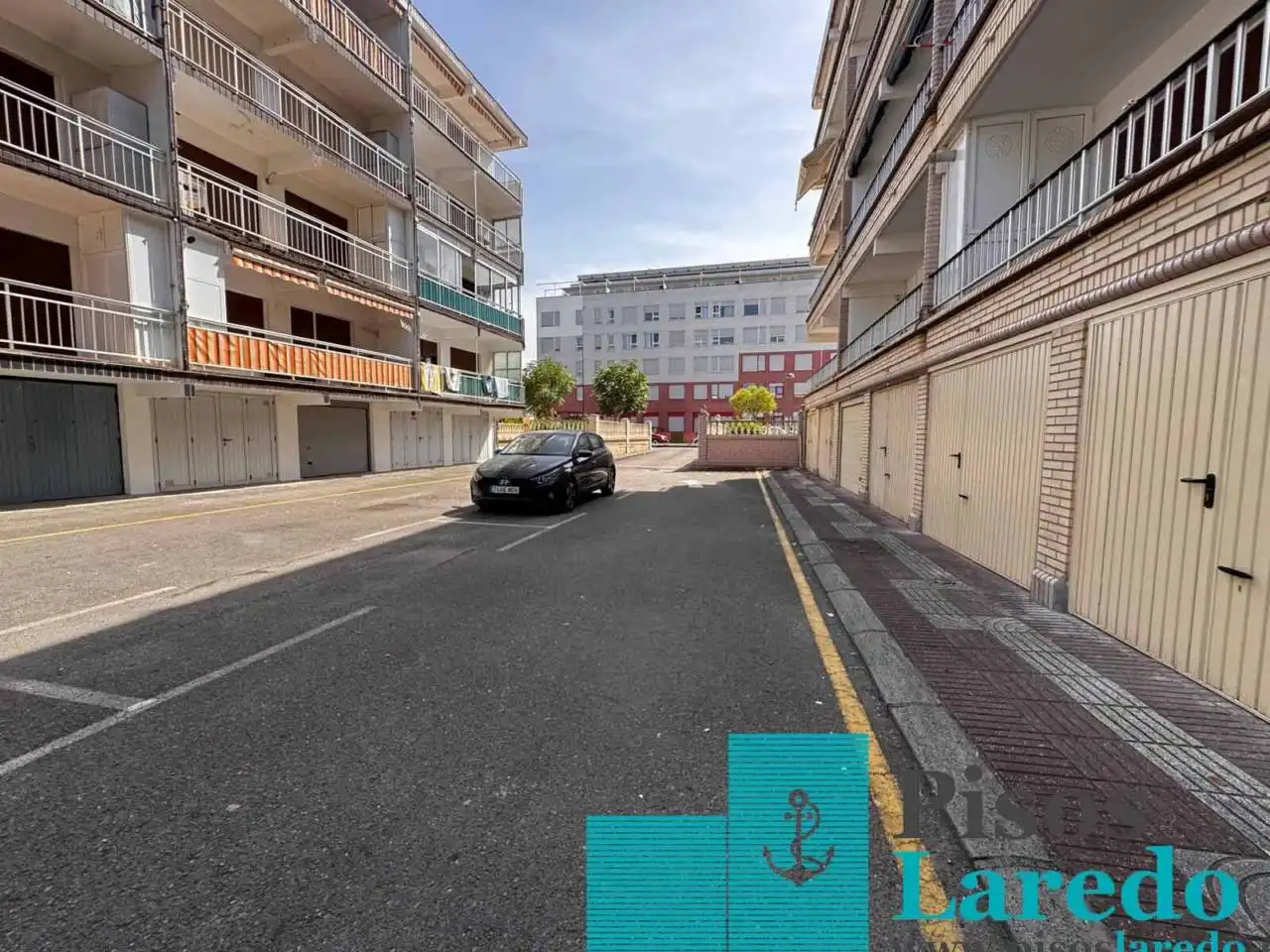Parkplatz von Garage zum Verkauf in Laredo