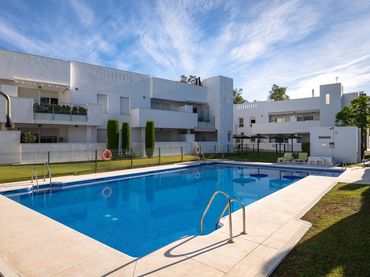Piso con ascensor en venta en Nueva Andalucía