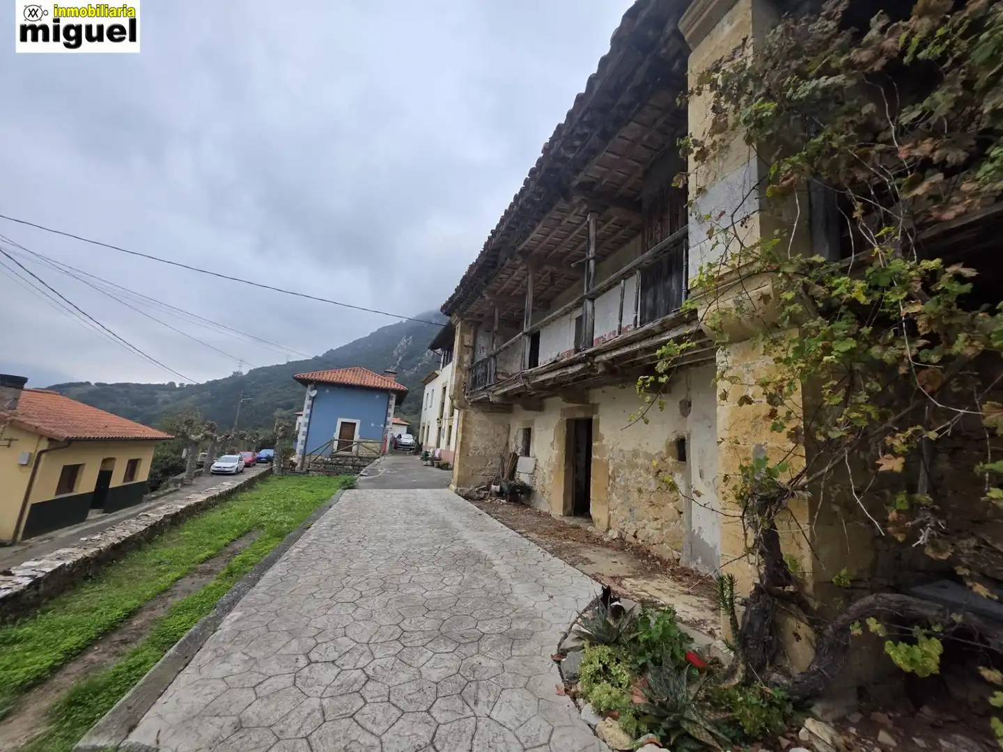 Casa rústica amb terrassa en venda a NARGANES, imagen 3