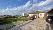 Exterior view of House or chalet for sale in El Puerto de Santa María  with Terrace and Swimming Pool