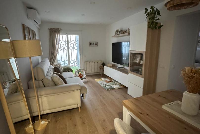 Foto 1 de Planta baixa en venda a Carrer de Sicília, Llatí, Barcelona