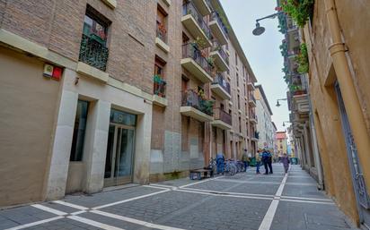 Vista exterior de Pis en venda en  Pamplona / Iruña amb Calefacció i Balcó