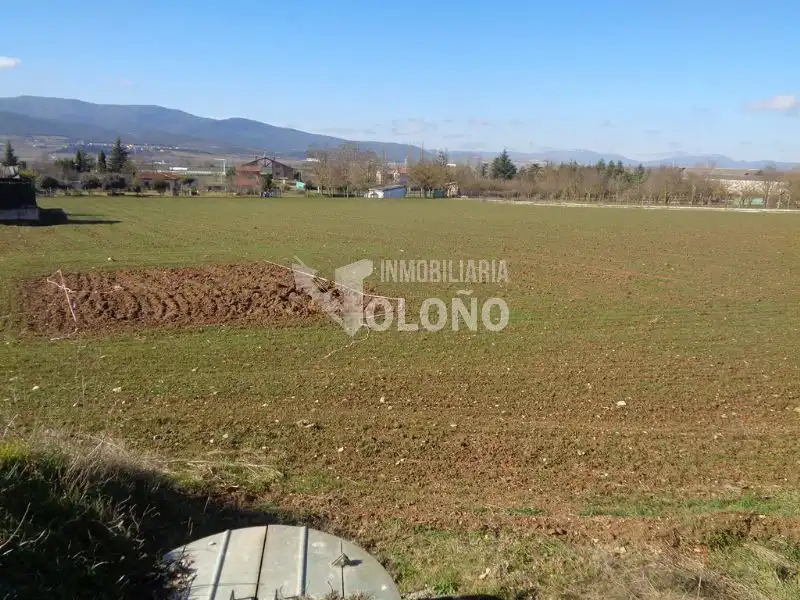 Land for sale in Zambrana