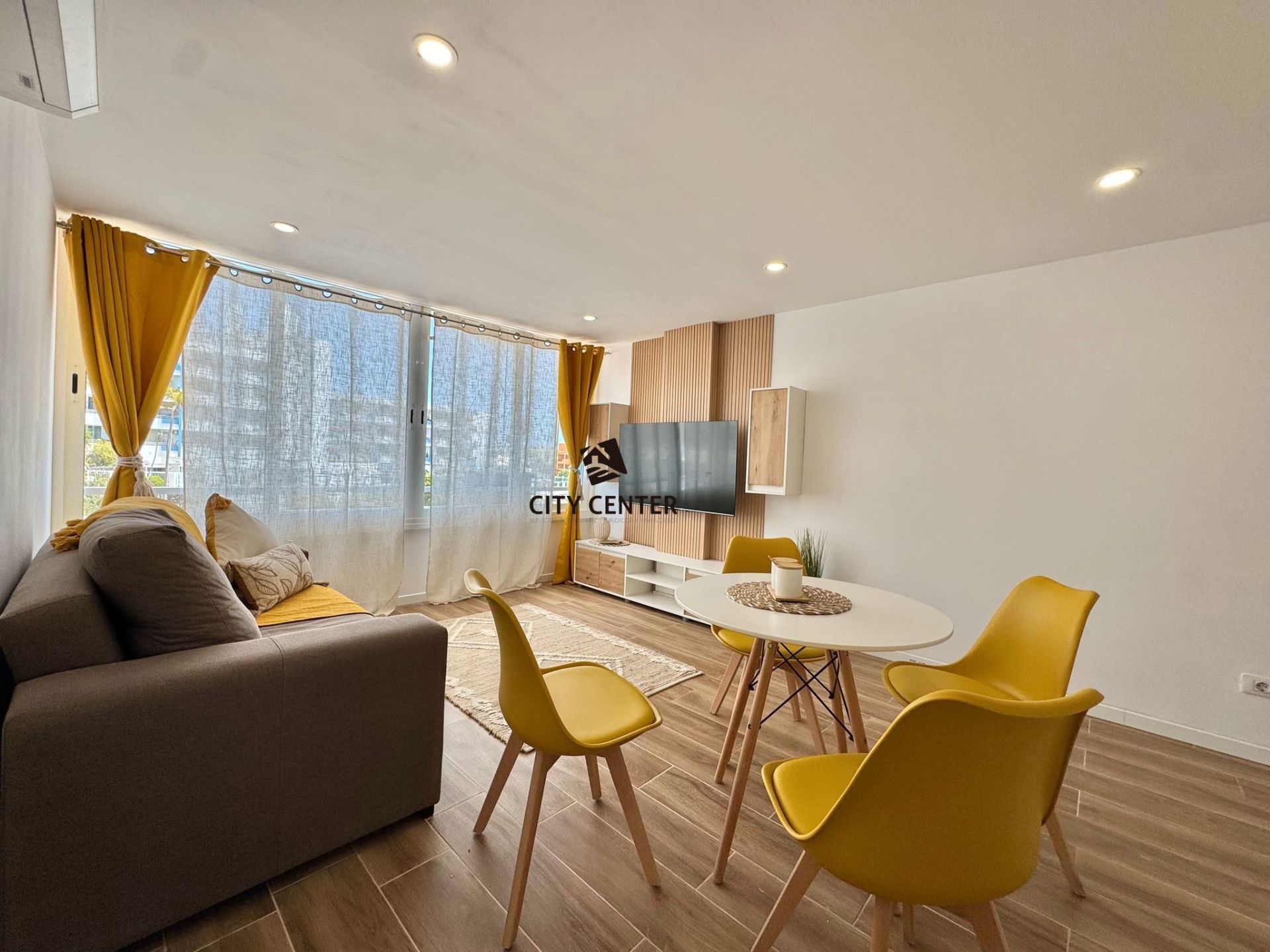 Sala de estar de Apartamento en venta en San Miguel de Abona con Amueblado y Piscina comunitaria