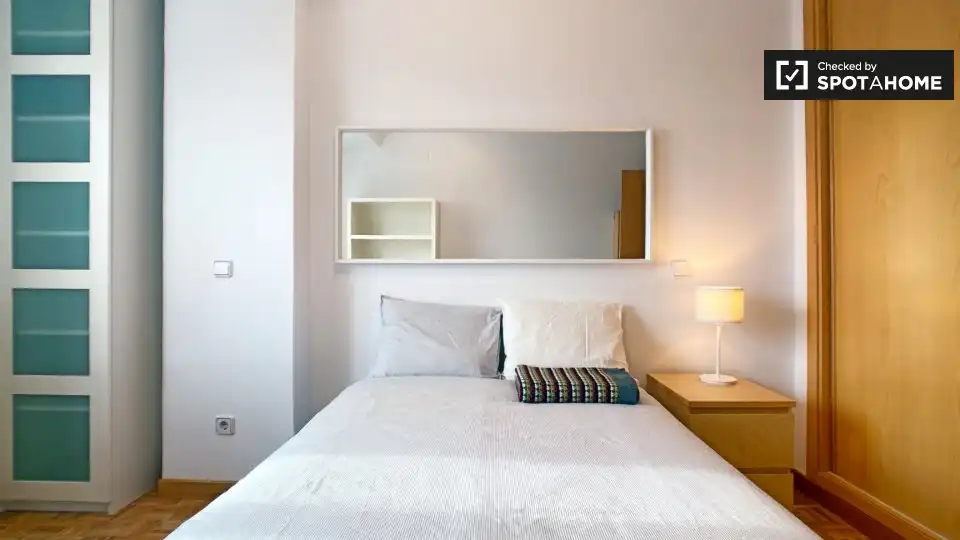 Room in Imperial
