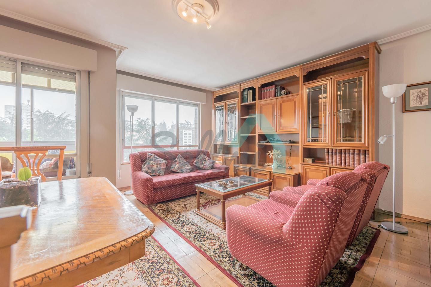 Living room of Flat to rent in Oviedo   with Heating, Parquet flooring and Terrace