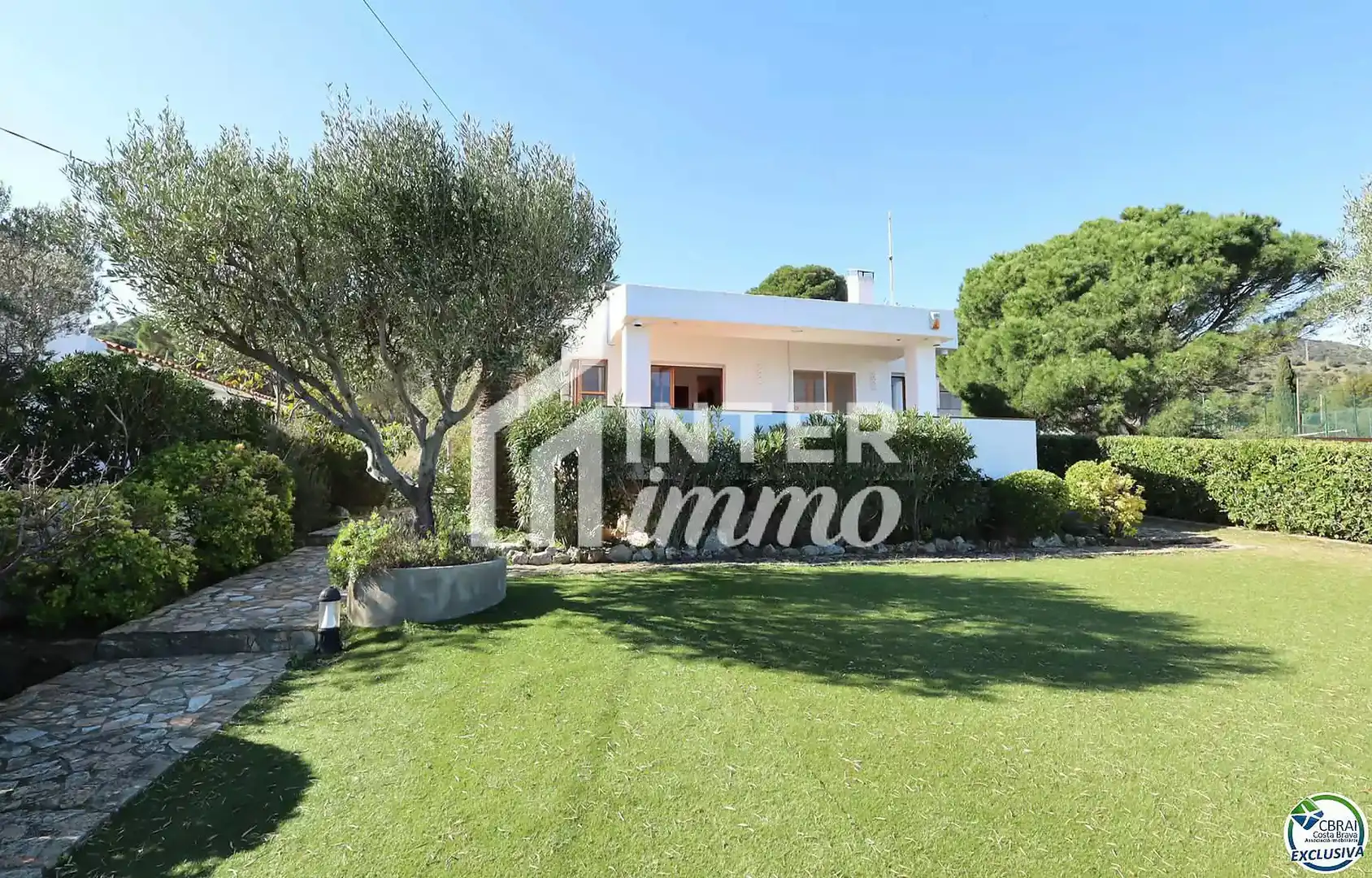 Casa con jardín en venta en Carrer Musclera 14, imagen 2