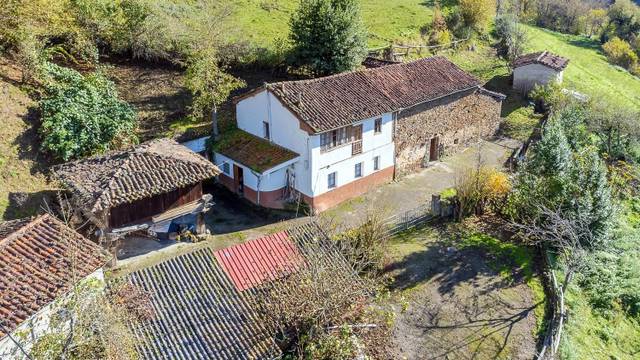 Finca rústica en Venta en  Polígono 1 Parcela 629 CASA-VIDES. QUIROS [ASTURI, 0 en Quirós