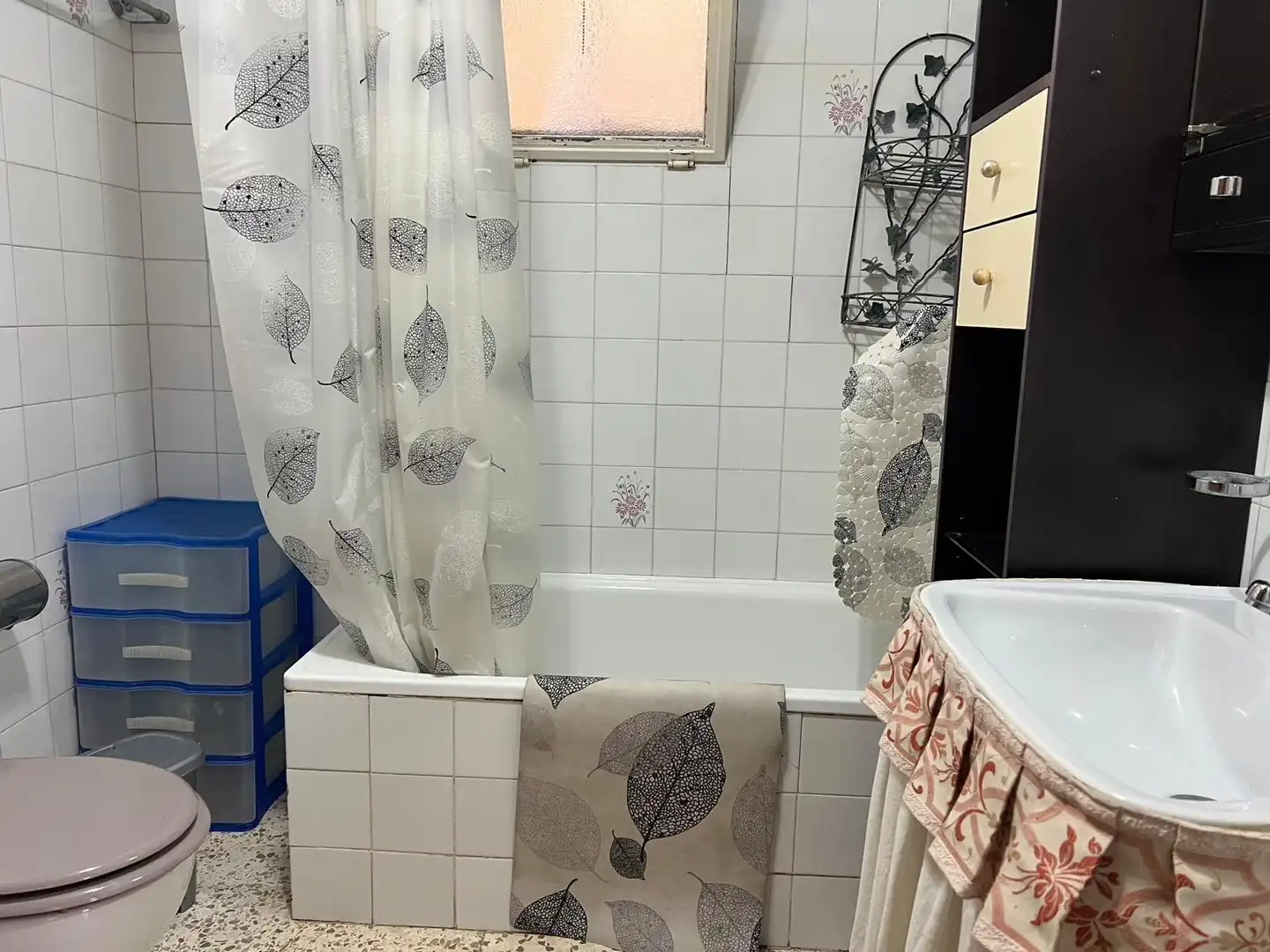 Baño de Piso en venta en Antequera con Aire acondicionado, Calefacción y Amueblado