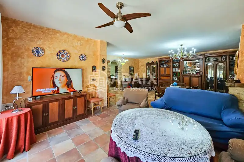 Living room of Houses for sale in Úbeda  with Air Conditioner, Heating and Terrace
