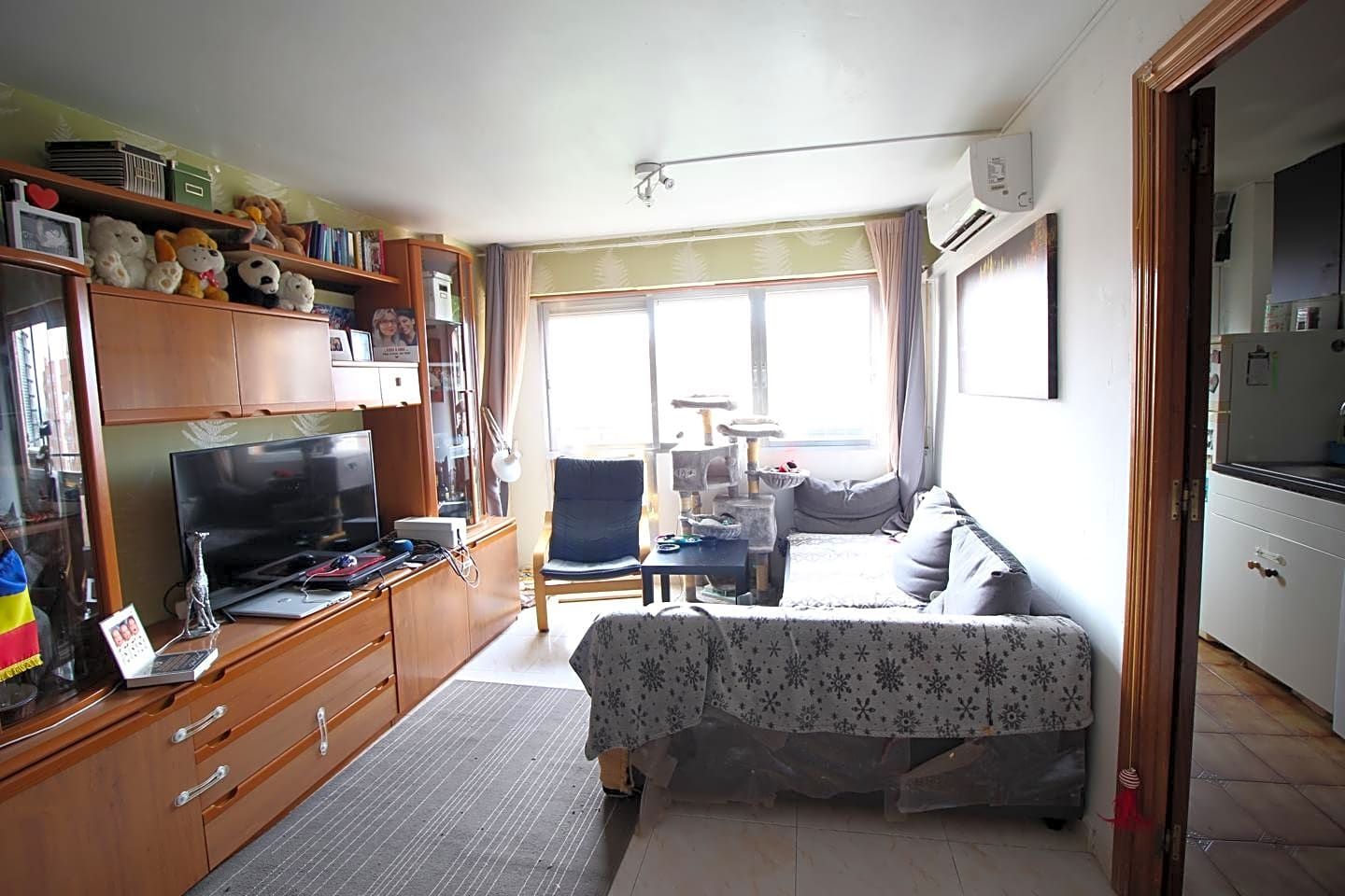 Living room of Flat for sale in  Madrid Capital  with Air Conditioner and Furnished
