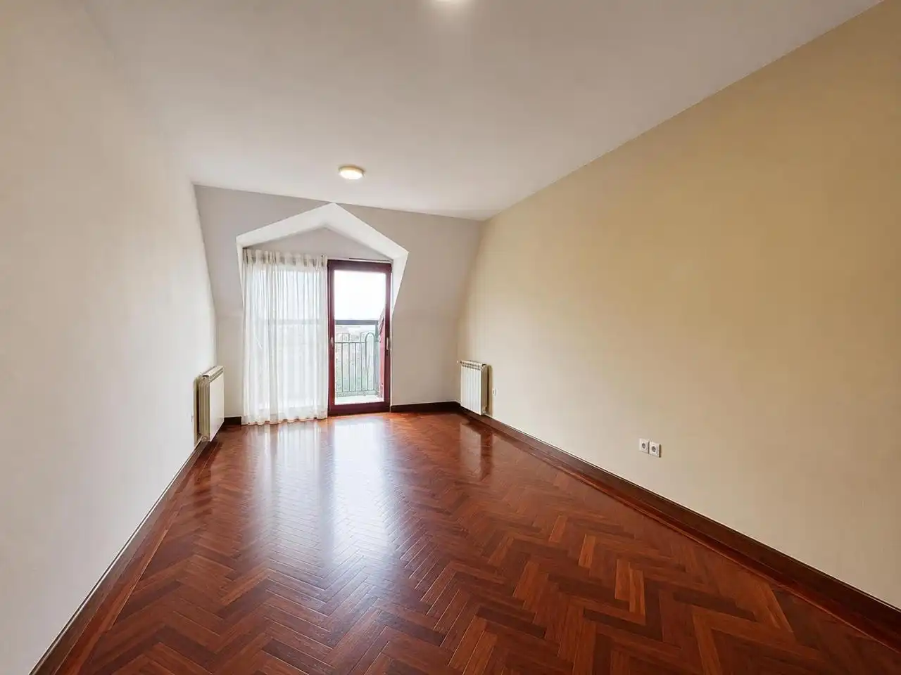 Attic for sale in Culleredo  with Heating, Parquet flooring and Storage room
