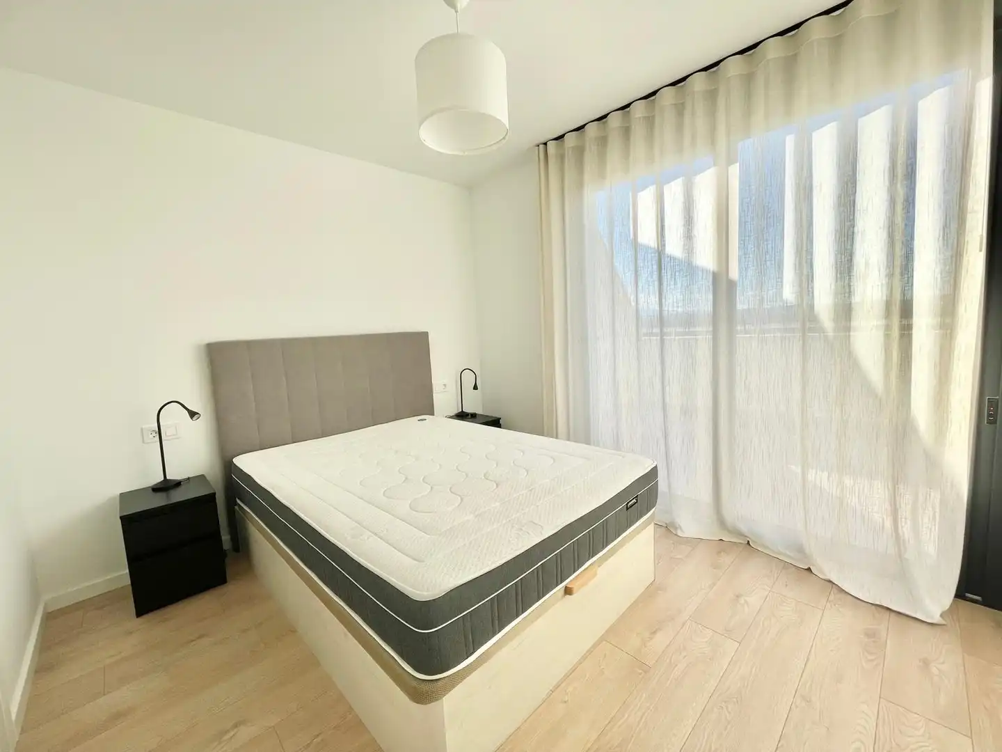 Dormitori de Àtic de lloguer en Murcia amb Aire condicionat, Terrassa i Piscina